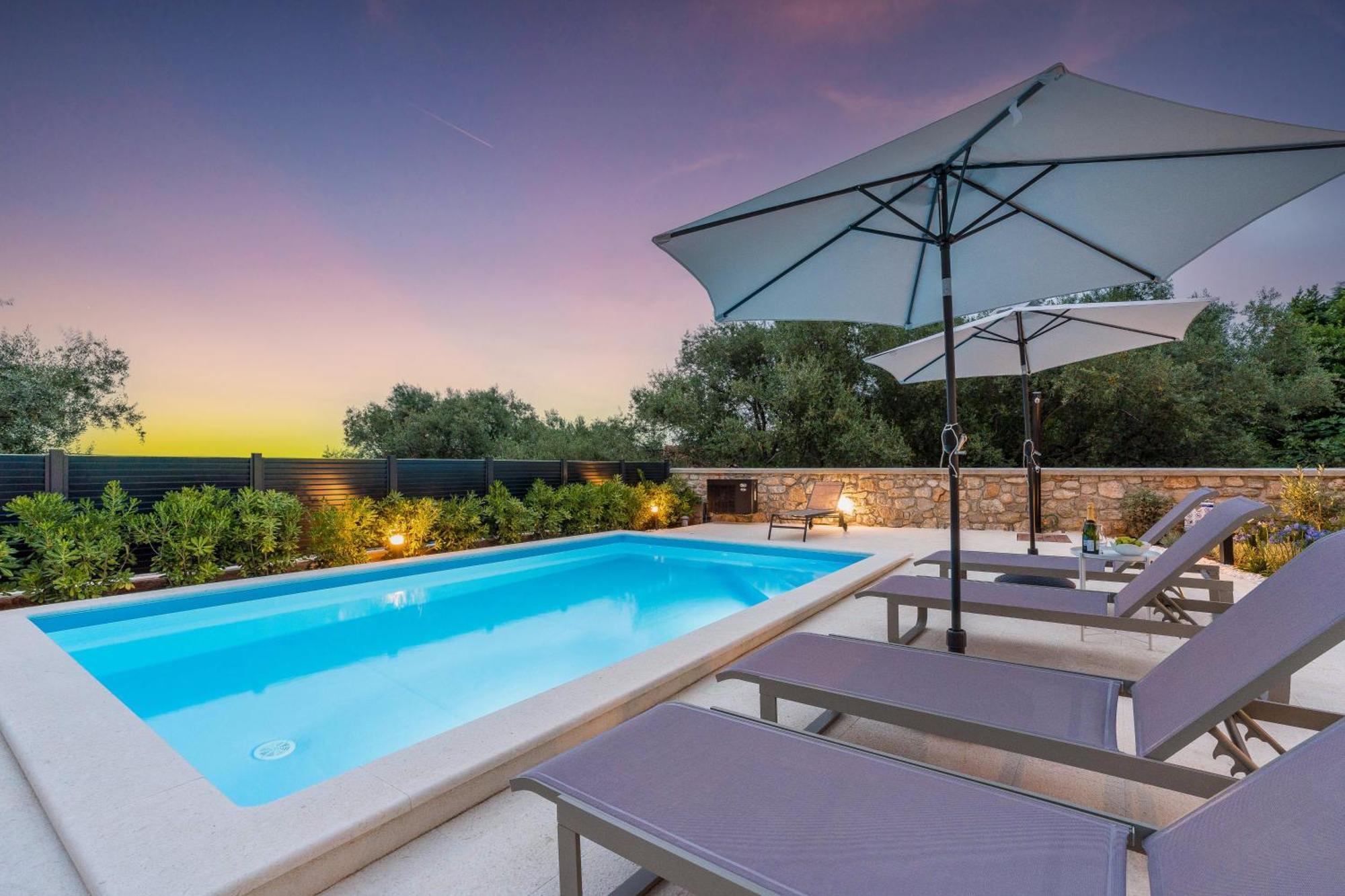 Villa Stone House Luna *