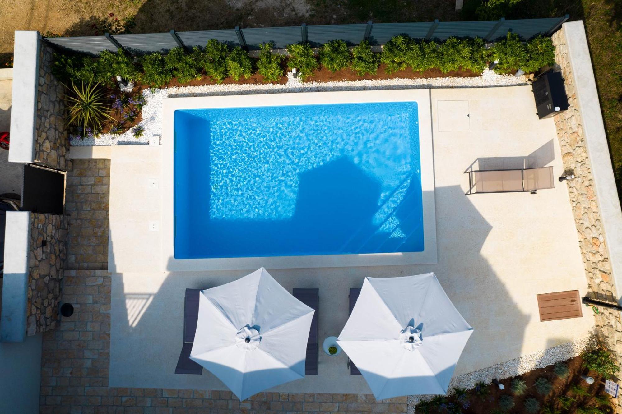 Villa Stone House Luna