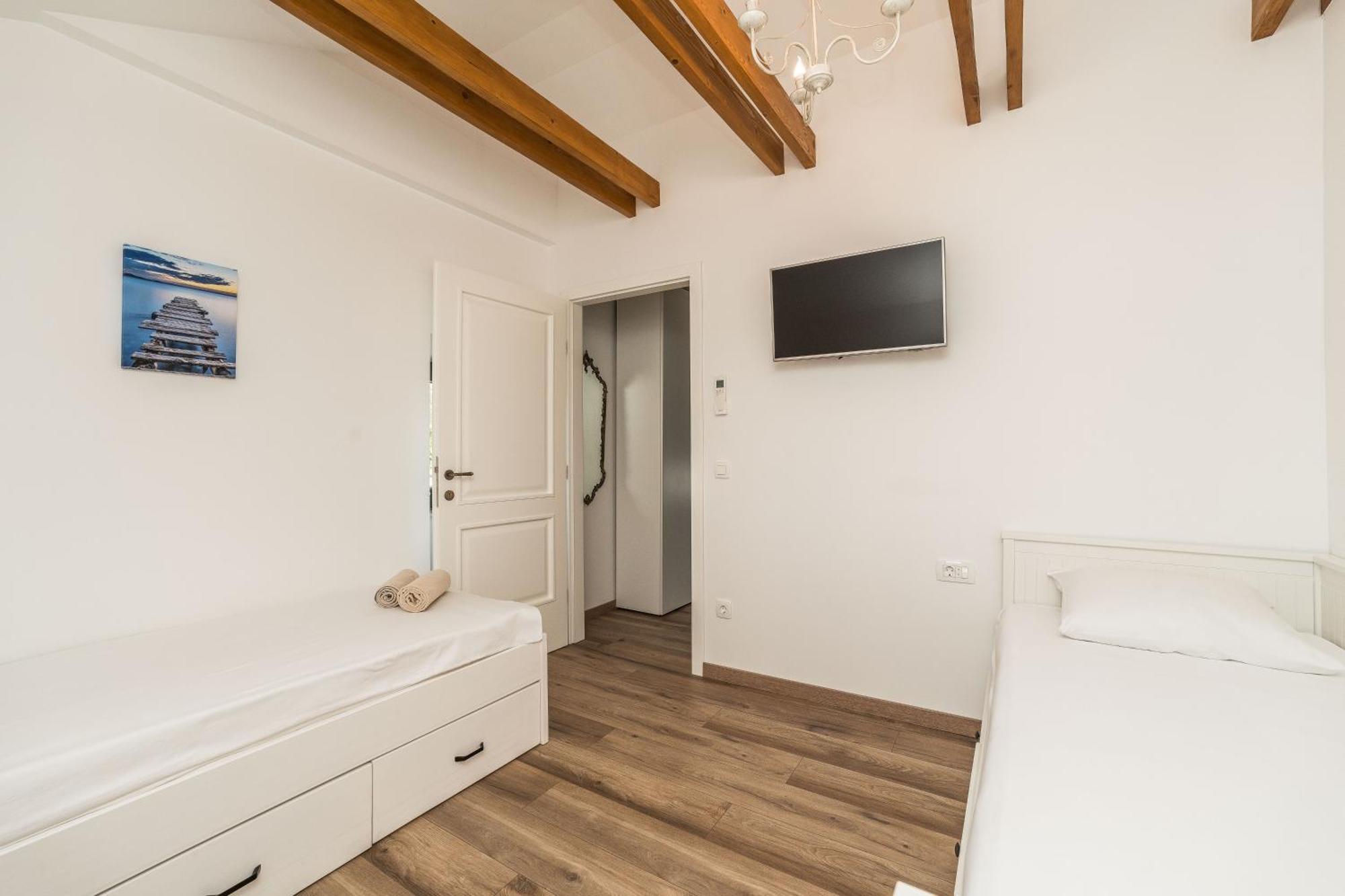 Villa Stone House Luna Poljana (Ugljan)