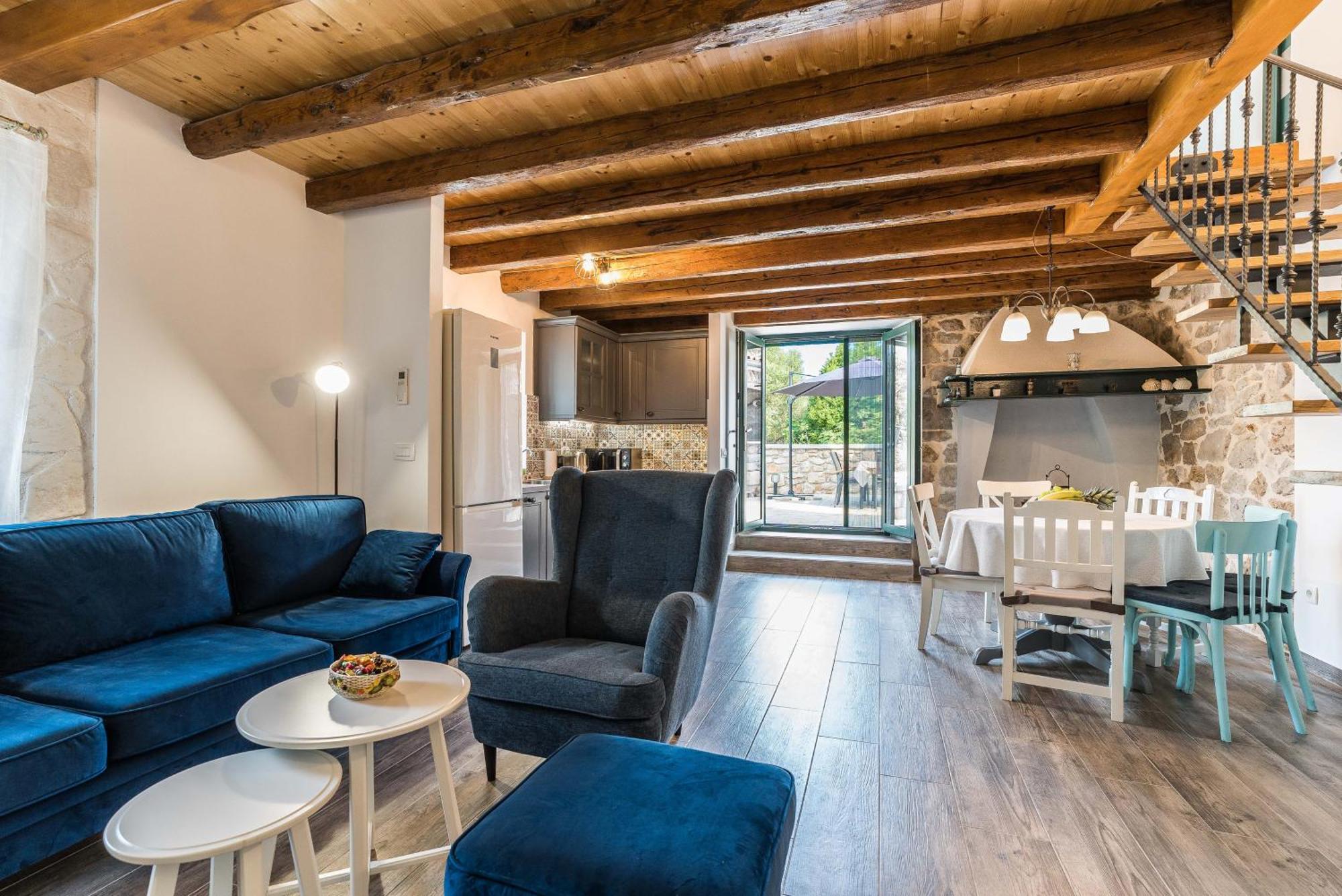 Villa Stone House Luna *