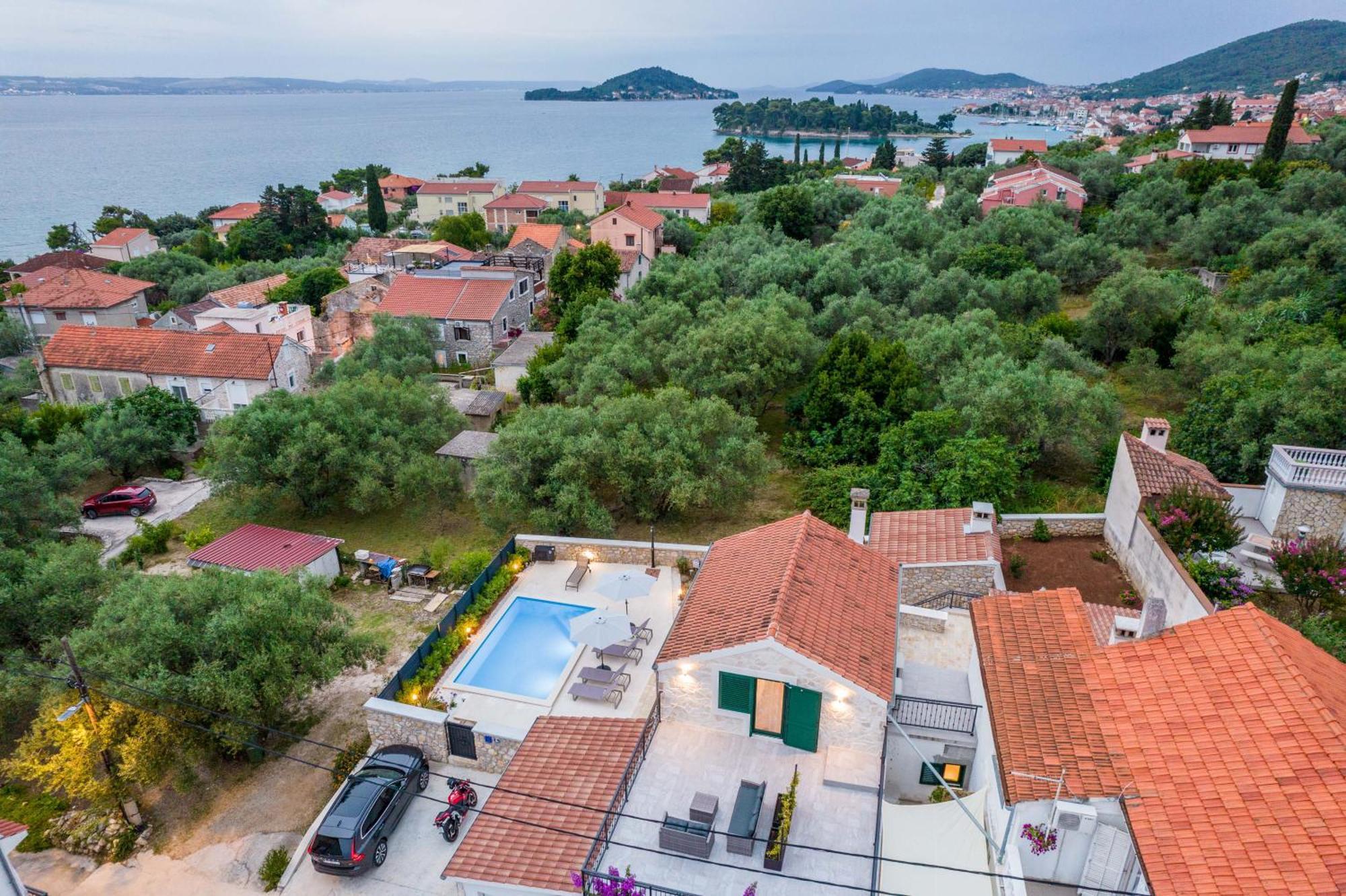 Stone House Luna Villa *